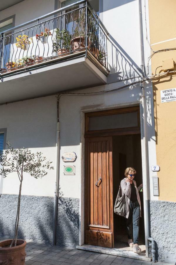 Primo Piano Bed and Breakfast Moneglia Eksteriør billede